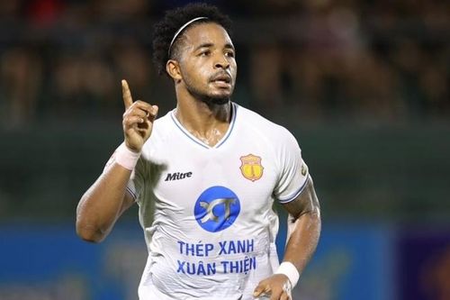 Rafaelson sắp phá kỷ lục của huyền thoại Đỗ Merlo