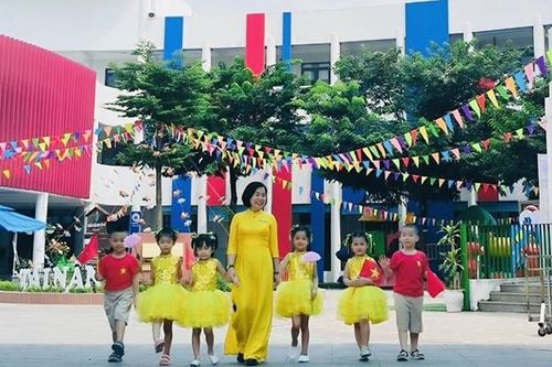 Cô giáo Nguyễn Thúy Hạnh -người thuyền trưởng giỏi chuyên môn, giàu lòng nhân ái