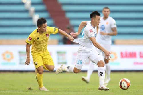 Vòng 20 V.League 2023-2024: Những khúc quanh không ai đoán trước