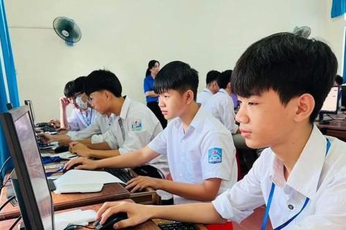 Sôi nổi Hội thi tin học trẻ tỉnh Nghệ An lần thứ 30