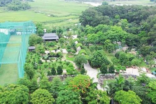 Hà Nội: Sân tập golf, nhà chòi trên đất nông nghiệp