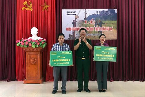 Khánh thành, bàn giao mô hình 'Truyền thanh bản xa'