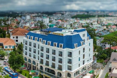 Thu hồi 'đất vàng' xây trường học; khu vui chơi giải trí biến thành khách sạn