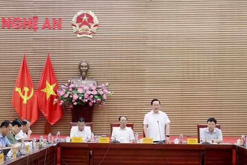 Tạm dừng sáp nhập quê 'Bà chúa thơ Nôm' Hồ Xuân Hương