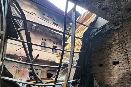 Hàng xóm góp gạo, củi khô lo hậu sự cho nạn nhân vụ cháy ở Trung Kính