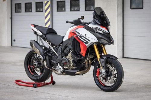Top 10 môtô touring trên 1.000 phân khối mạnh nhất năm 2024