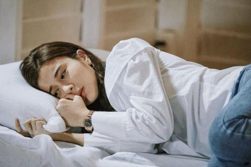 Em trai chồng đưa bạn gái về nhà và thông báo một 'tin sét đánh' khiến cả nhà ngã ngửa còn tôi điếng người