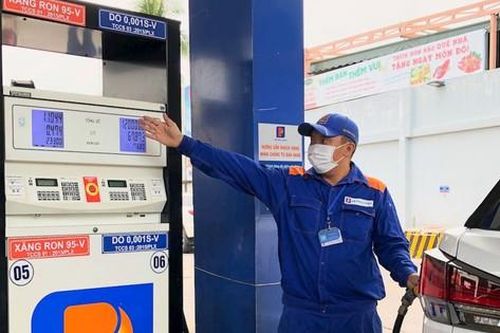 Chủ xe đời mới vất vả tìm nhiên liệu đạt chuẩn Euro 5