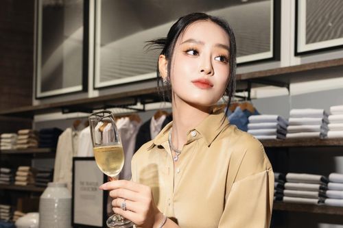 Á hậu Việt 'nhà làm ruộng' ngày càng sang chảnh khi gần hết nhiệm kỳ