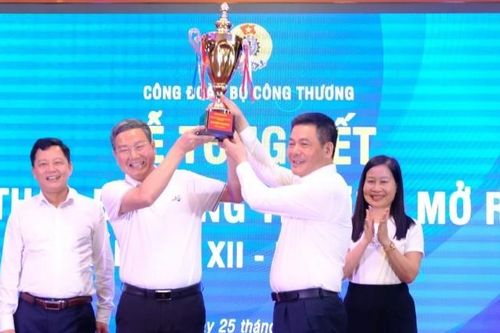 Chùm ảnh lễ trao giải Hội thao Bộ Công Thương mở rộng lần thứ XII năm 2024