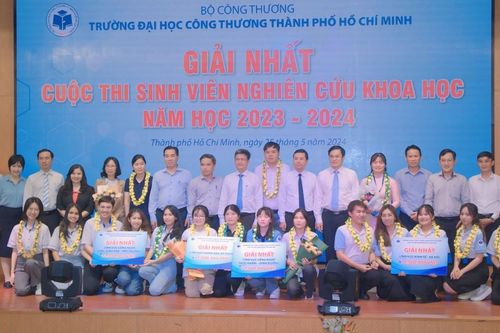 Giải thưởng sinh viên nghiên cứu khoa học HUIT: Nhiều đề tài mang tính ứng dụng cao