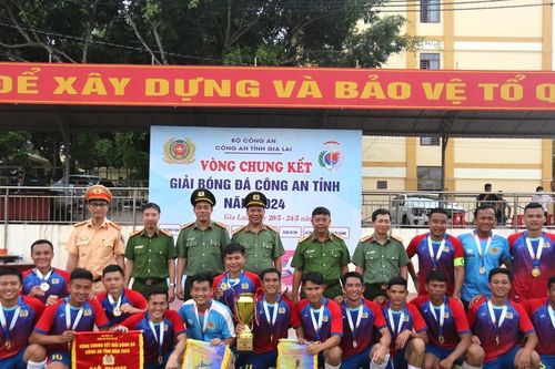 Công an huyện Đức Cơ vô địch Giải Bóng đá Công an tỉnh Gia Lai