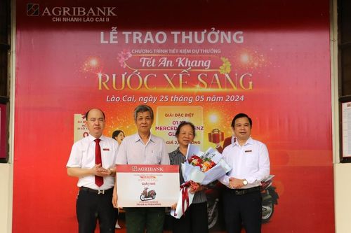 Lào Cai có 2 khách hàng trúng thưởng xe máy SH Mode