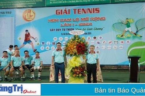 Huy động hơn 400 triệu đồng từ Giải Tennis Hội Đồng hương Cam Lộ mở rộng gây Quỹ Từ thiện 'Cam Lộ tình thương' lần thứ I