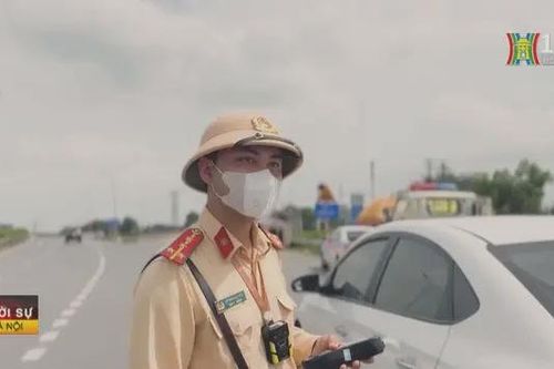 Lực lượng CSGT đảm bảo an toàn giao thông ngoại thành