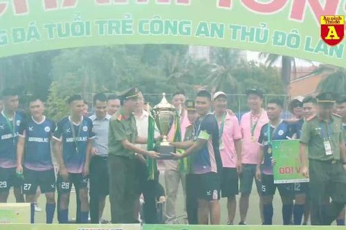 Kịch tính vòng chung kết Giải bóng đá Tuổi trẻ Công an Thủ đô lần thứ II