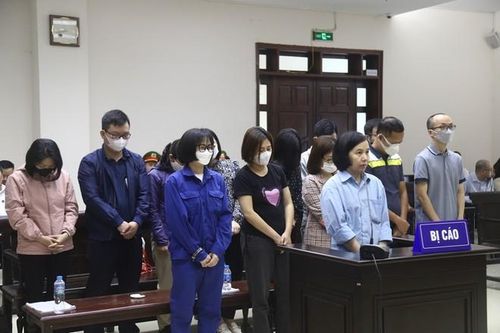 'Siêu lừa' được giảm án, ngân hàng phải trả sổ tiết kiệm 70 tỷ đồng