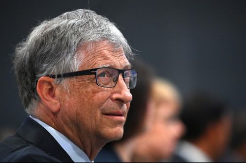Bill Gates: 'Lẽ ra tôi phải học điều này từ Warren Buffett sớm hơn'