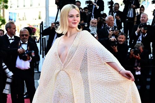 'Công chúa Hollywood' Elle Fanning gây chú ý