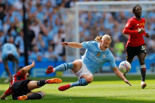 Man City bị chỉ trích