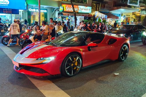 Ferrari SF90 Stradale Assetto Fiorano đầu tiên ra biển số tại Việt Nam