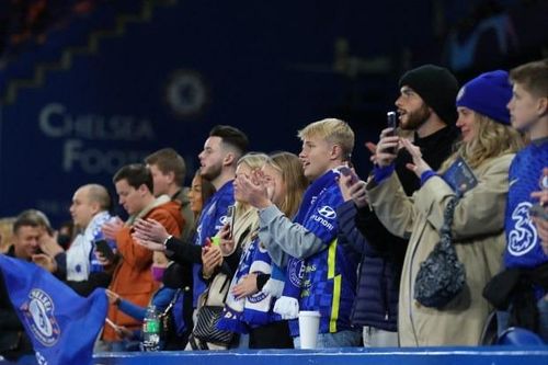 Man Utd thắng Man City, Chelsea bỗng nhiên 'gánh hậu quả'