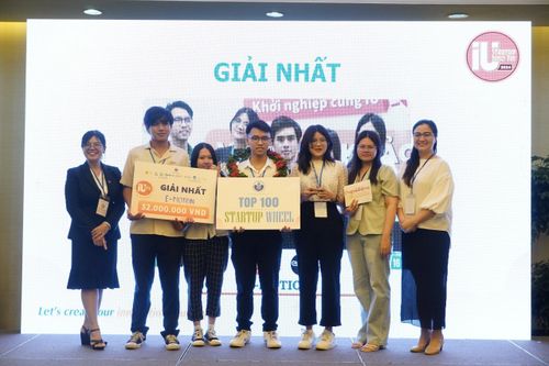 Xe điện lăn cho người khuyết tật giành giải cuộc thi khởi nghiệp sinh viên