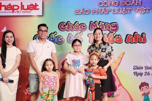 Tưng bừng ngày hội thiếu nhi của con em cán bộ, phóng viên Báo Pháp luật Việt Nam