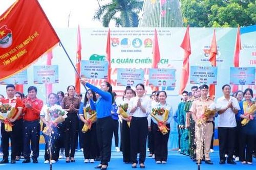 Bình Dương ra quân tình nguyện: Ghi dấu tuổi thanh xuân qua những ngày hè