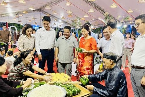 Khai mạc triển lãm các sản phẩm OCOP, thủ công mỹ nghệ và làng nghề huyện Thanh Trì 2024