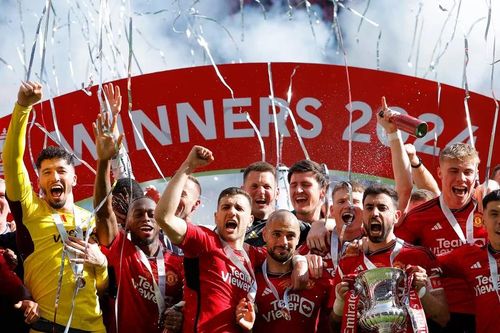 Cận cảnh Manchester United hạ bệ Man City, giành chức vô địch FA Cup