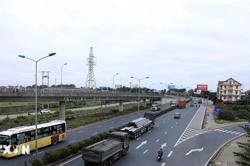 Hải Dương: Tai nạn giao thông liên hoàn, Quốc lộ 5 ùn tắc cục bộ