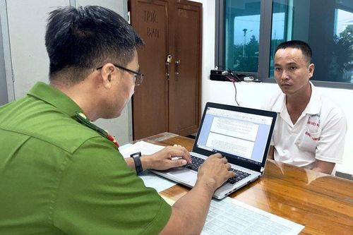 Bạc Liêu: Bắt đối tượng làm giả đá quý lừa đảo 400 triệu đồng