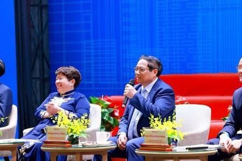 Thủ tướng: '3 đẩy mạnh, 3 tiên phong, 3 bứt phá' để tăng năng suất lao động