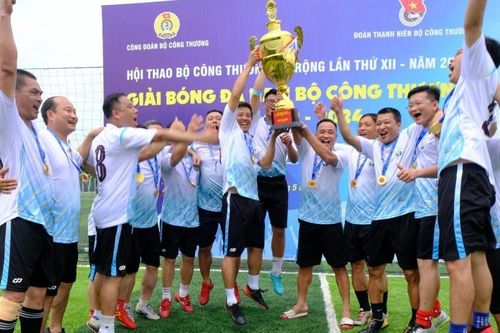 Xác định tân vương Giải bóng đá nam Bộ Công Thương MOIT CUP 2024