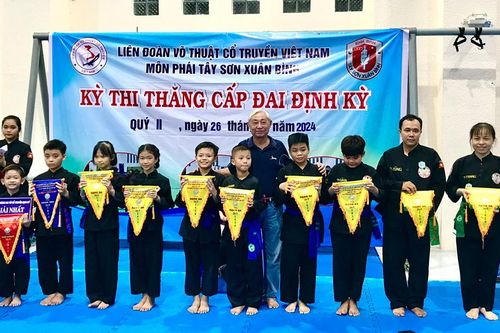 Võ thuật Cổ truyền môn phái Tây Sơn Xuân Bình tỉnh An Giang tổ chức thi thăng cấp đai định kỳ