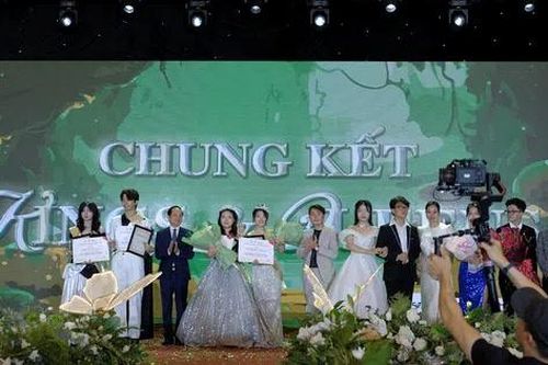 'CHẠM 18: THE FAERIE': Đêm dạ hội 'thần tiên' của teen Chuyên Nhân văn
