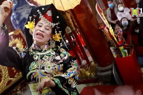 Hát Văn - nghệ thuật độc đáo trong văn hóa Việt | Văn hóa và sự kiện | 25/05/2024