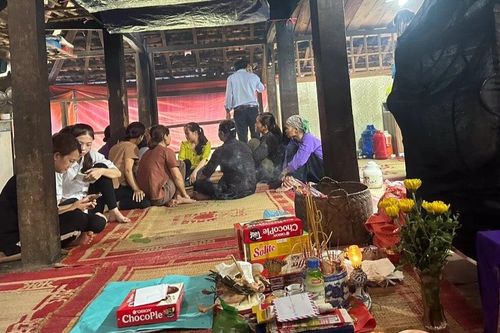 Vợ chưa lành vết mổ đã vội xuất viện về chịu tang chồng gặp nạn trong đám cháy