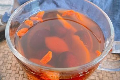 Thức uống rẻ tiền nhưng cực kỳ hiệu quả cho làn da của chị em, vừa căng mịn lại hồng hào như con gái thuở 18
