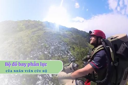 Thử nghiệm cứu hộ bằng bộ đồ bay phản lực tốc độ 136 km/h