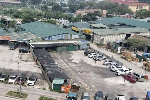 Hà Nội: Sau phản ánh, hàng loạt bãi xe không phép ở huyện Thanh Trì bị xử phạt