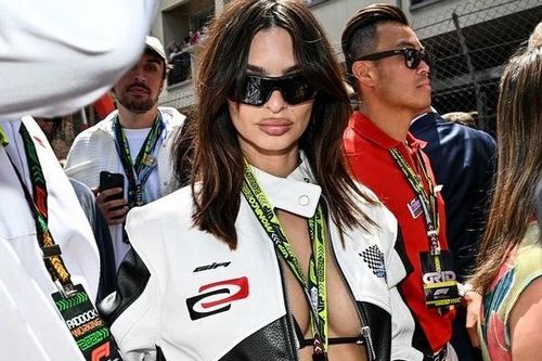 Người mẫu Emily Ratajkowski mặc gợi cảm nhất giải F1