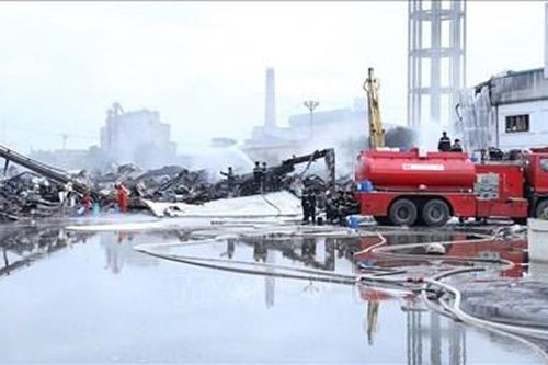 Kịp thời khống chế vụ cháy kho tập kết phế liệu tại Ninh Bình