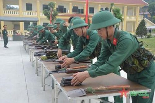 Sư đoàn 316 (Quân khu 2) khai mạc Hội thao chiến sĩ mới