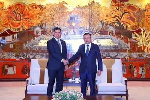 Chủ tịch UBND thành phố Hà Nội tiếp Đại sứ Venezuela tại Việt Nam