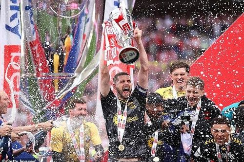 Thắng trận cầu đắt giá nhất hành tinh, Southampton trở lại Ngoại hạng Anh