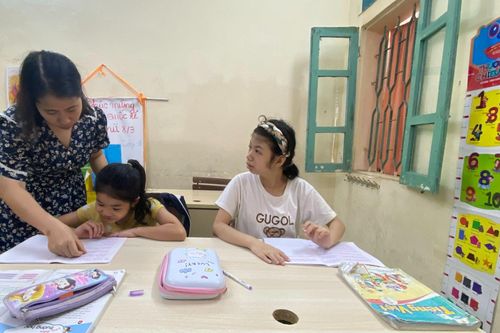 Môi trường học tập cho trẻ khuyết tật: Khoảng cách giữa cầu và khả năng đáp ứng