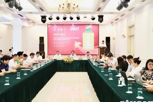Họp báo giải chạy 'Quảng Trị Marathon 2024 - Hành trình về Đất lửa'