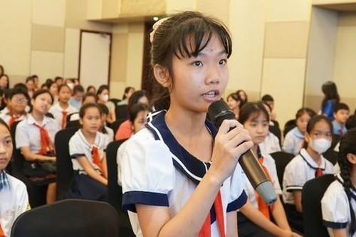 Lãnh đạo tỉnh Thừa Thiên-Huế gặp mặt, lắng nghe trẻ em nói